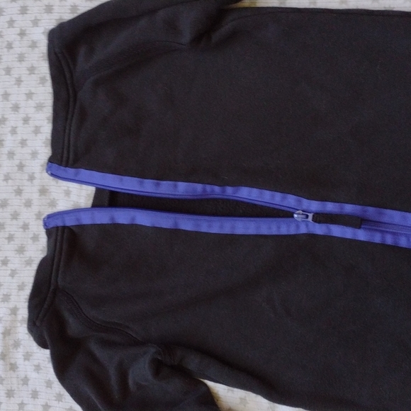 Trendy Back Zip-Up Wide Neck Sweatshirt - Picture 6 of 6